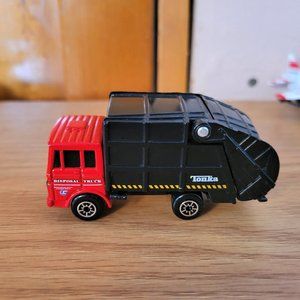1990’s Maisto Tonka disposal Truck Refuse/Garbage Truck